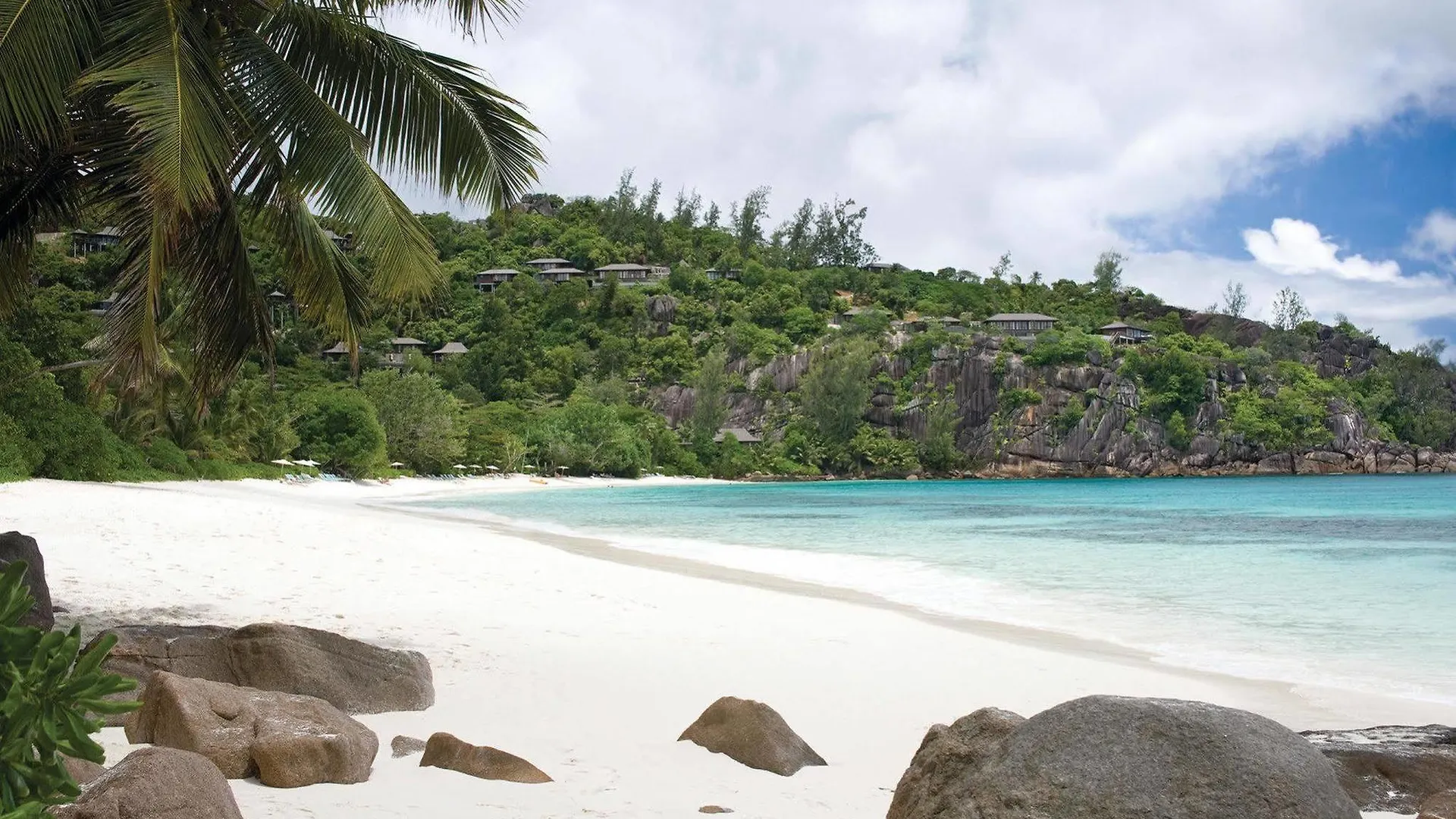 *****  Four Seasons Resort Seychelles Baie Lazare  Seychelles